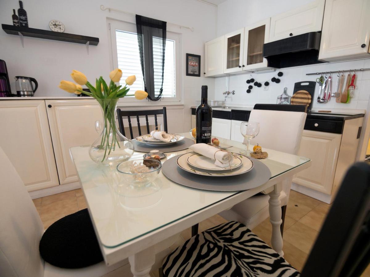 Apartment Eneja Rab Town Dış mekan fotoğraf