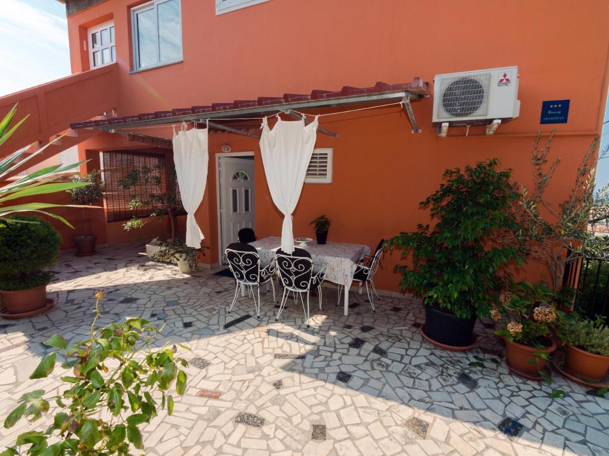 Apartment Eneja Rab Town Dış mekan fotoğraf